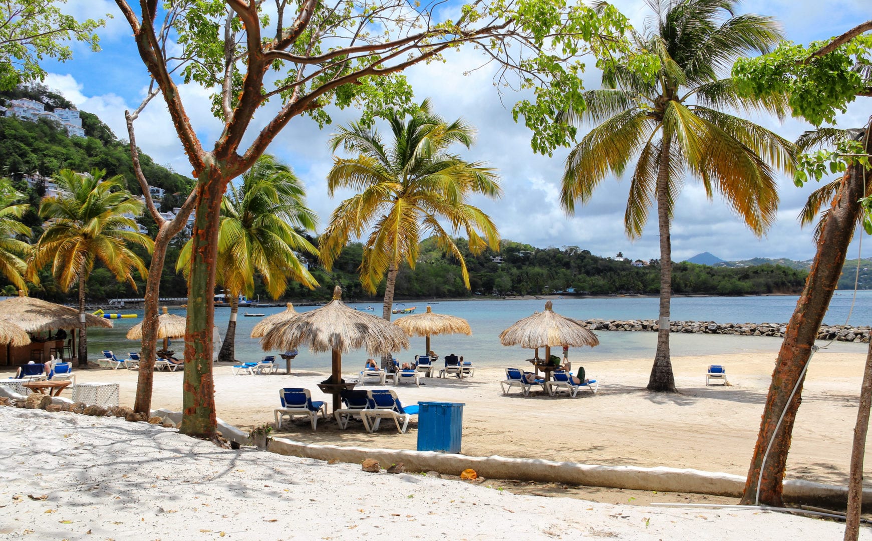 Hotels in Labrelotte Bay