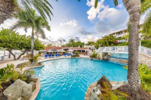 pineapple_beach_club_antigua_main_pool_02