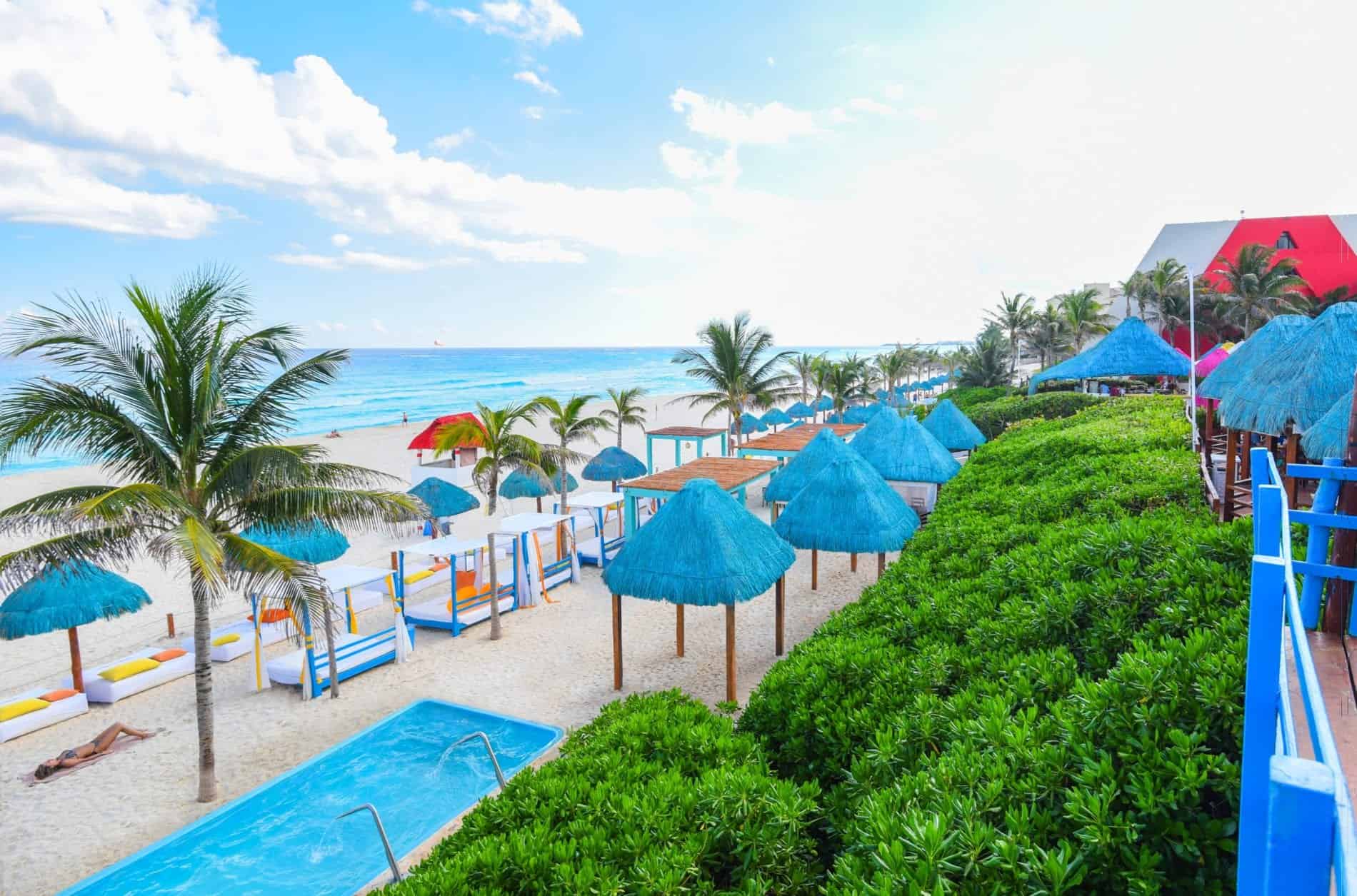 Grand Oasis Resort Cancun beach holiday