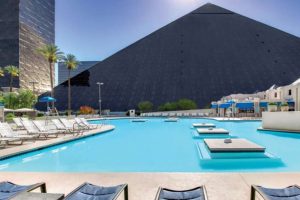 luxor-amenities-pool-south-pool-view.jpg.image.960.540.high